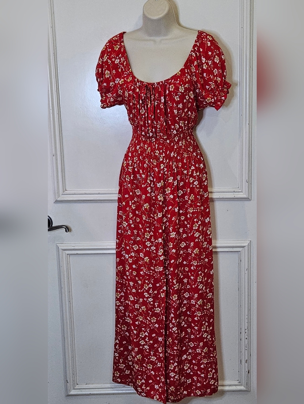Kindred Red Multi Floral Short Sleeve Front Split Smocked Maxi Dress,X-Large - Picture 15 of 16